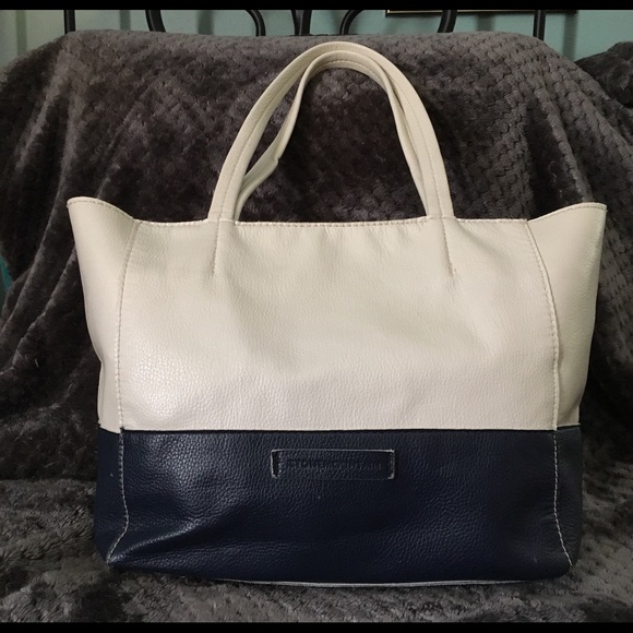 white mountain purses